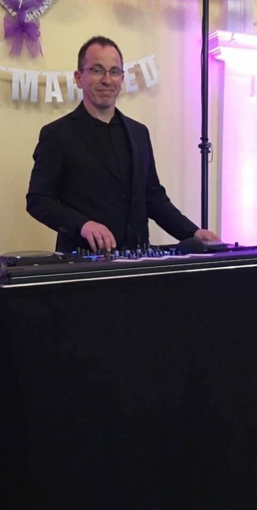 Euer DJ für eine ausgelassene Weihnachtsfeier